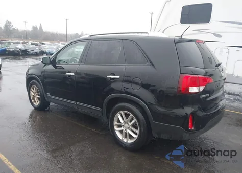 2014 Kia Sorento Lx z USA, uszkodzony, nr VIN 5XYKTCA61EG522884
